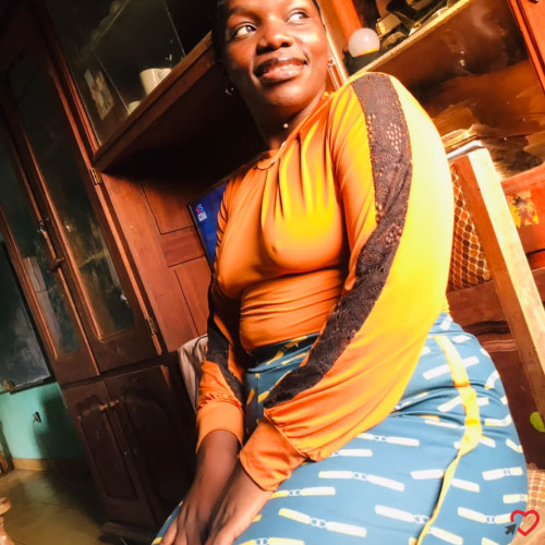 Photo de Marie23, Femme 22 ans, de Oyem Woleu-Ntem