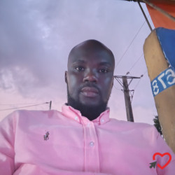 Photo de Bolou, Homme 35 ans, de Man Dix-huit Montagnes
