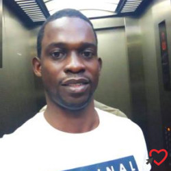 Photo de Sebastien, Homme 38 ans, de Abu Dhabi Abu Dhabi