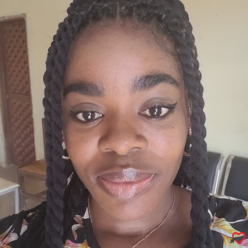 Photo de Macy, Femme 24 ans, de Yamoussoukro Lacs