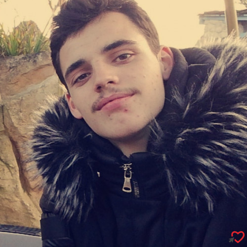 Photo de Charle80, Homme 21 ans, de Amillis Île-de-France