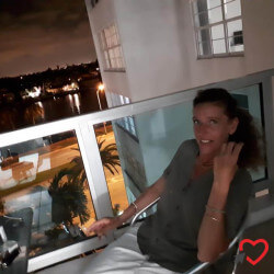 Photo de ElsaDevil, Femme 52 ans, de Martigues Provence-Alpes-Côte-dʿAzur