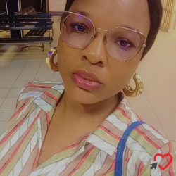 Photo de Lisa, Femme 32 ans, de Cotonou Littoral