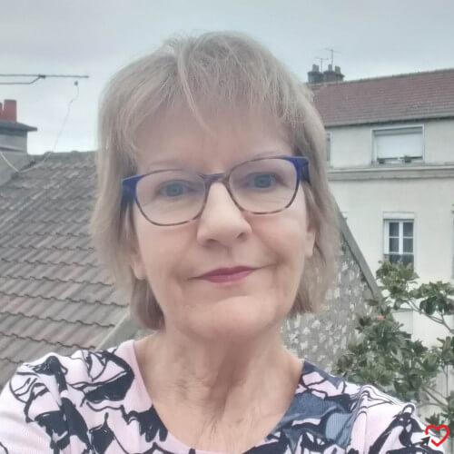 Photo de granet, Femme 68 ans, de Dammarie-les-Lys Île-de-France